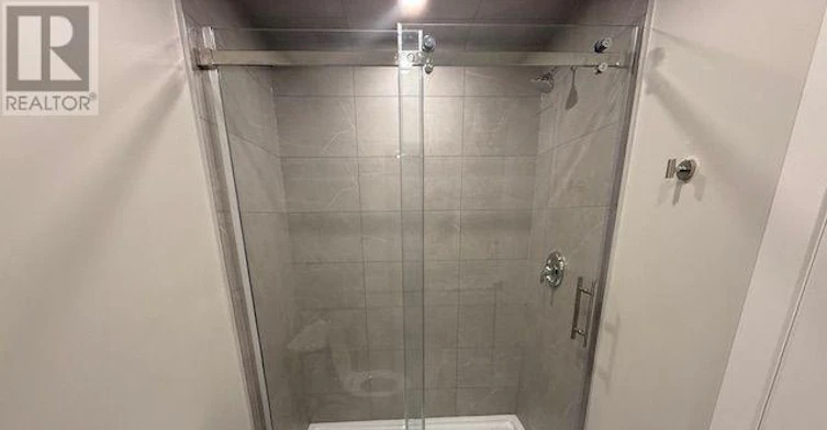MAIN LEVEL-82 Verobeach Boulevard, Toronto, ON, M9M 1P9 - 19