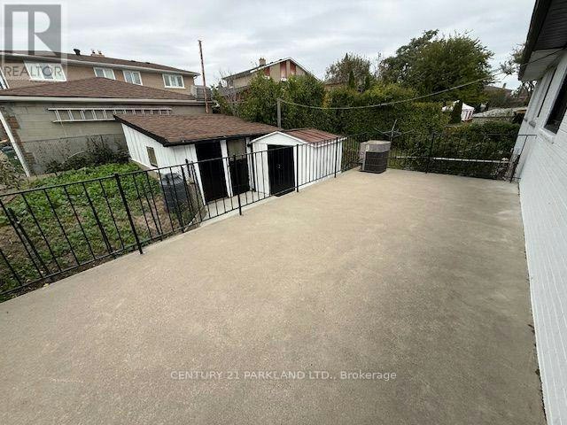 MAIN LEVEL-82 Verobeach Boulevard, Toronto, ON, M9M 1P9 - 24