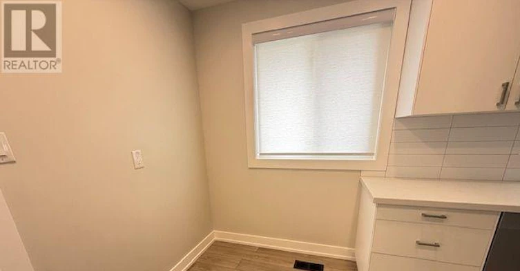 MAIN LEVEL-82 Verobeach Boulevard, Toronto, ON, M9M 1P9 - 12