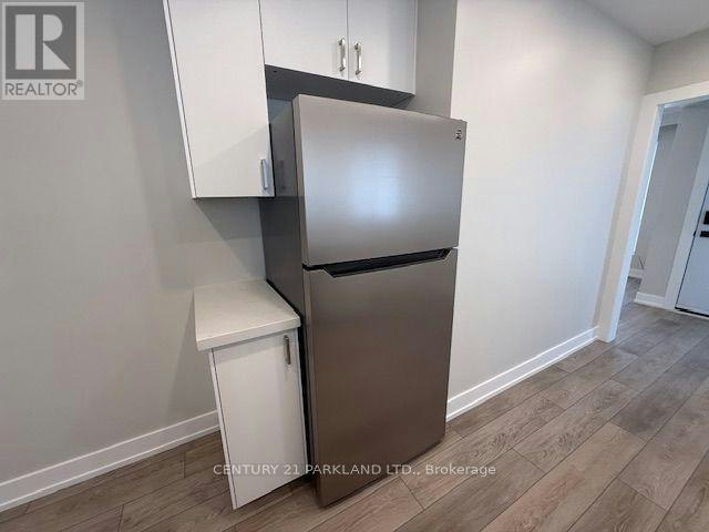 MAIN LEVEL-82 Verobeach Boulevard, Toronto, ON, M9M 1P9 - 11