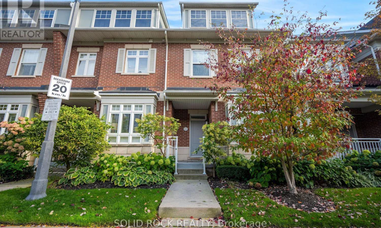 13 Compass Way