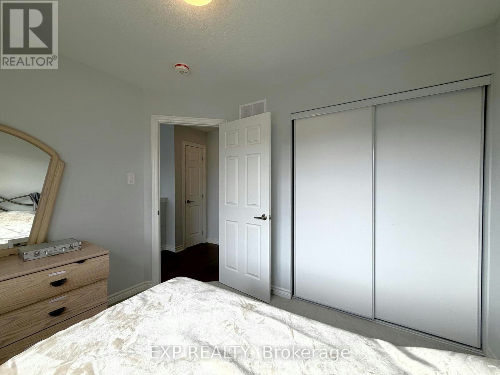 27 Bermondsey Way, Ottawa, ON, K2S 2Y7 - 10