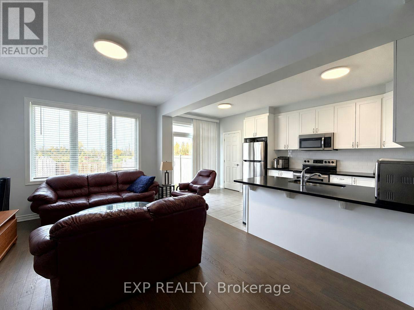 27 Bermondsey Way, Ottawa, ON, K2S 2Y7 - 7