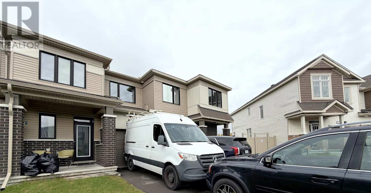 27 Bermondsey Way, Ottawa, ON, K2S 2Y7