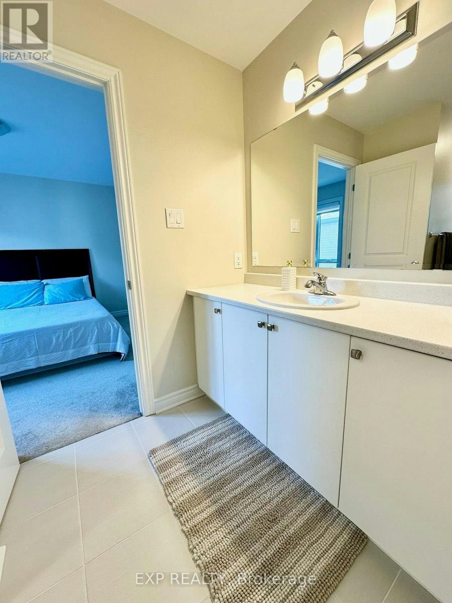712 Namur Street, Russell, ON, K0A 1W0 - 9
