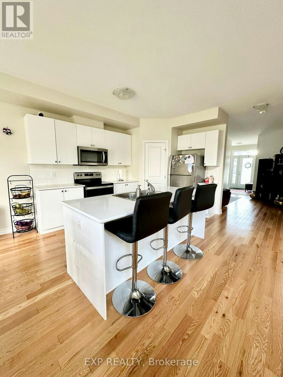 712 Namur Street, Russell, ON, K0A 1W0 - 4