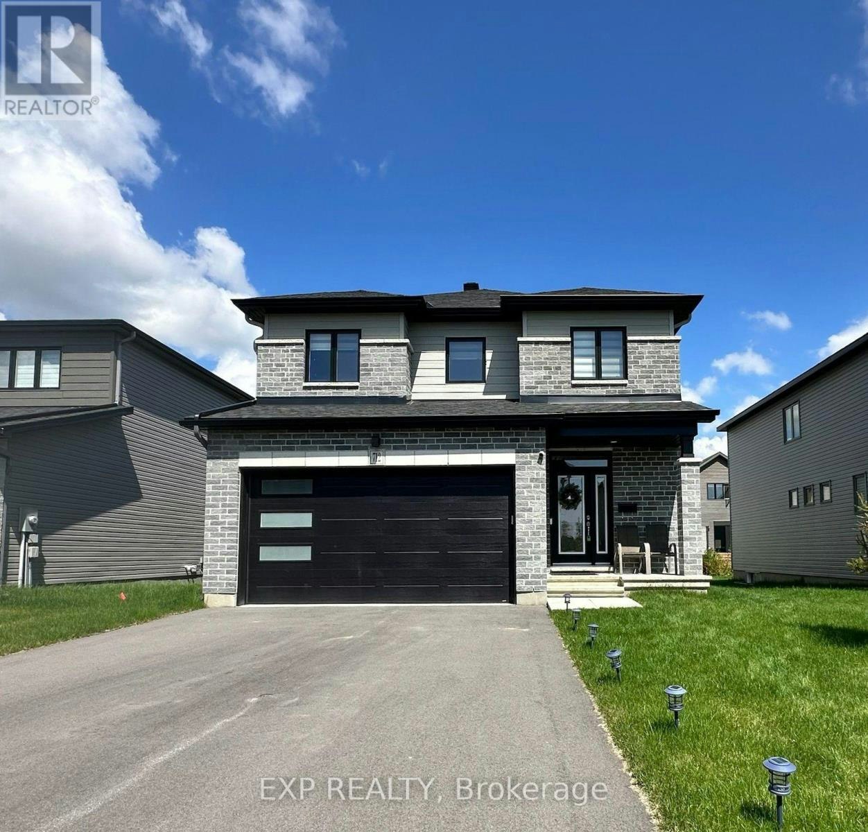 712 Namur Street, Russell, ON, K0A 1W0