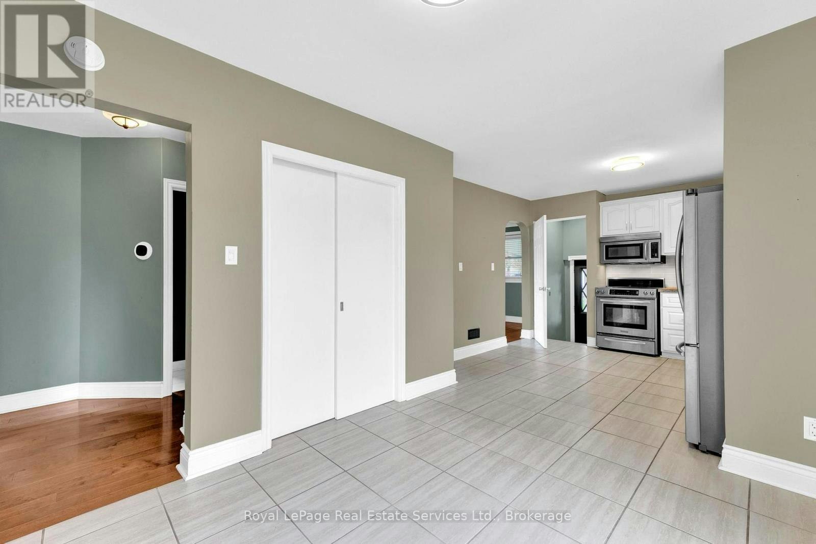 MAIN FLOOR-65 Cumming Court, Hamilton, ON, L9G 1V4 - 11