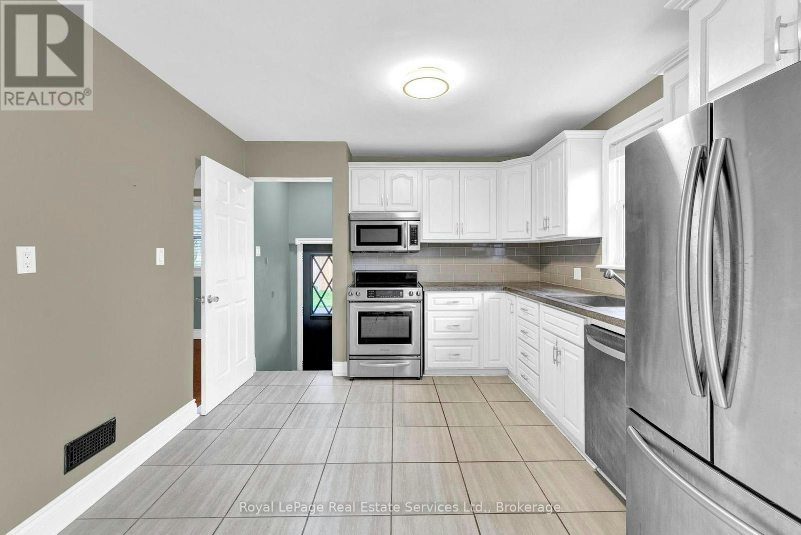 MAIN FLOOR-65 Cumming Court, Hamilton, ON, L9G 1V4 - 7