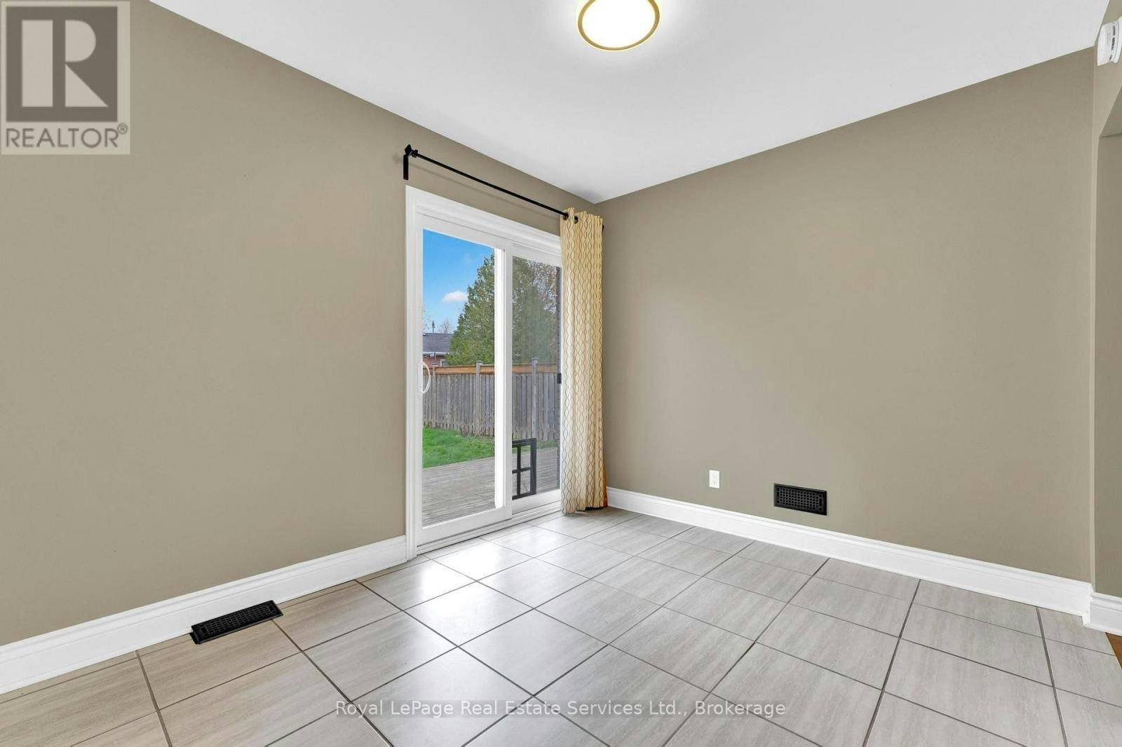 MAIN FLOOR-65 Cumming Court, Hamilton, ON, L9G 1V4 - 10
