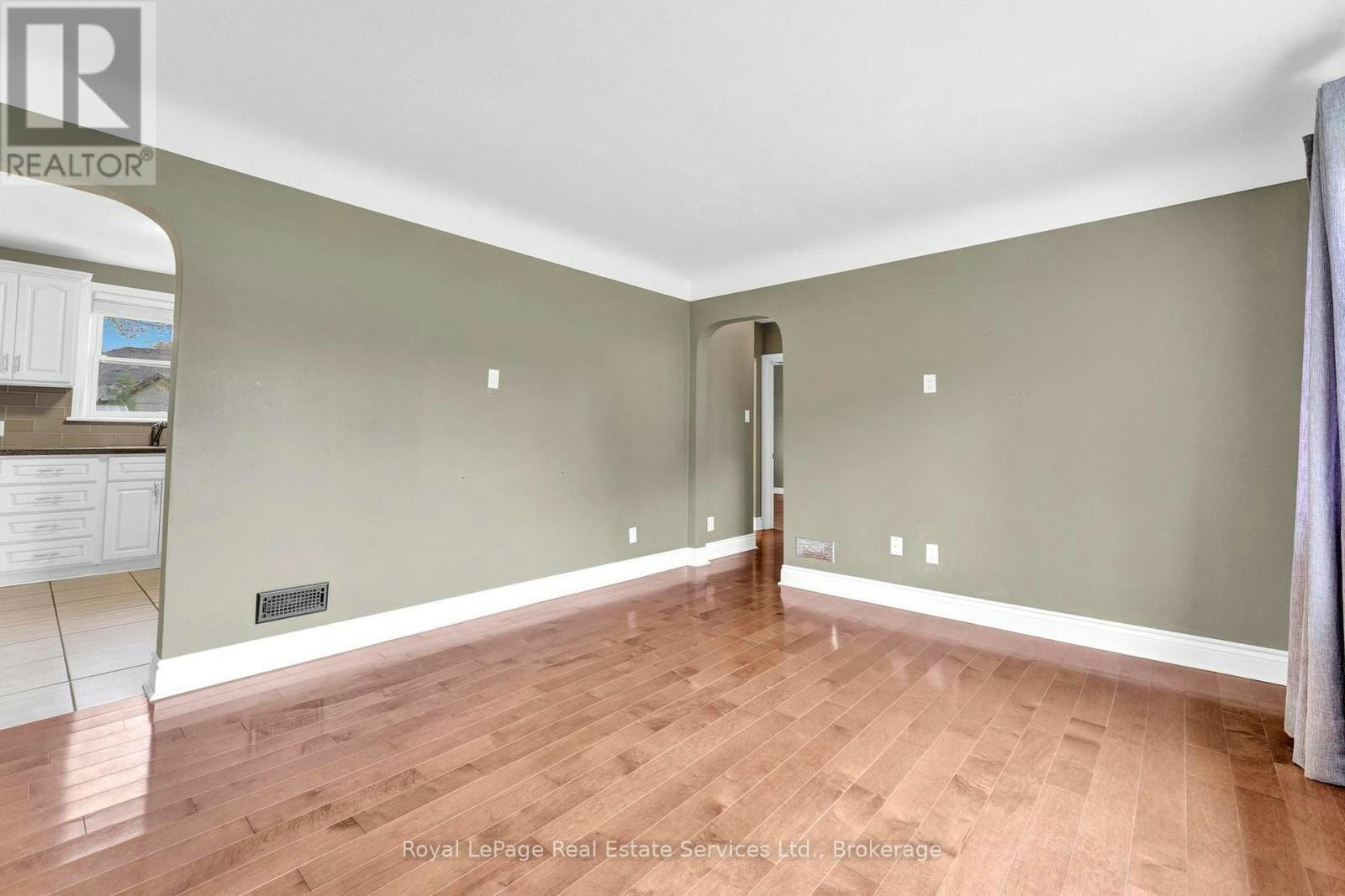 MAIN FLOOR-65 Cumming Court, Hamilton, ON, L9G 1V4 - 3