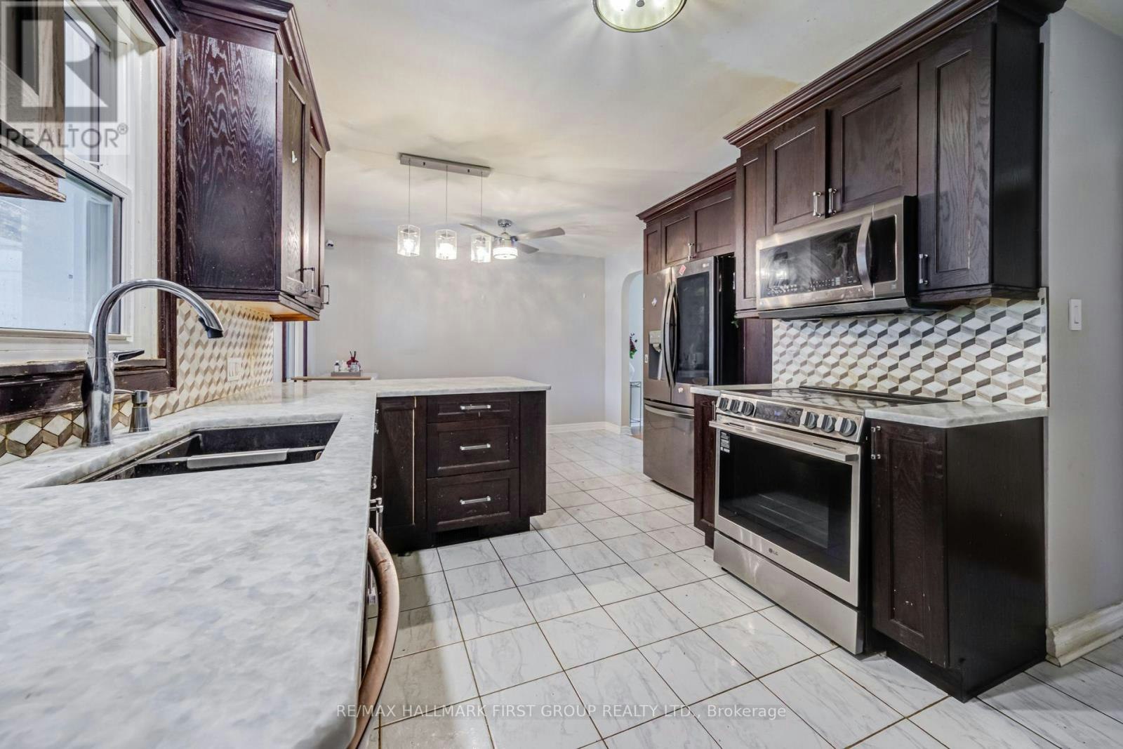 180 Sherwood Avenue, Oshawa, ON, L1G 3L8 - 8