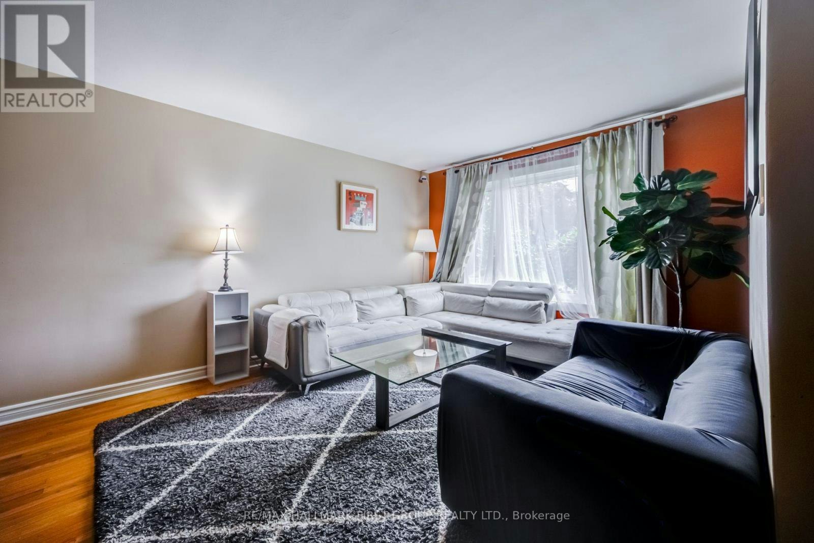 180 Sherwood Avenue, Oshawa, ON, L1G 3L8 - 3