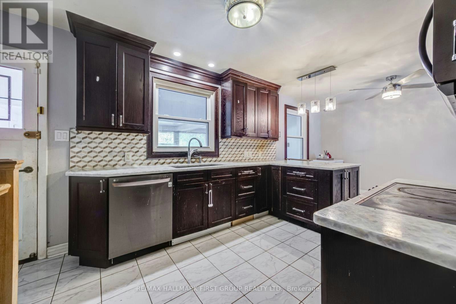 180 Sherwood Avenue, Oshawa, ON, L1G 3L8 - 7