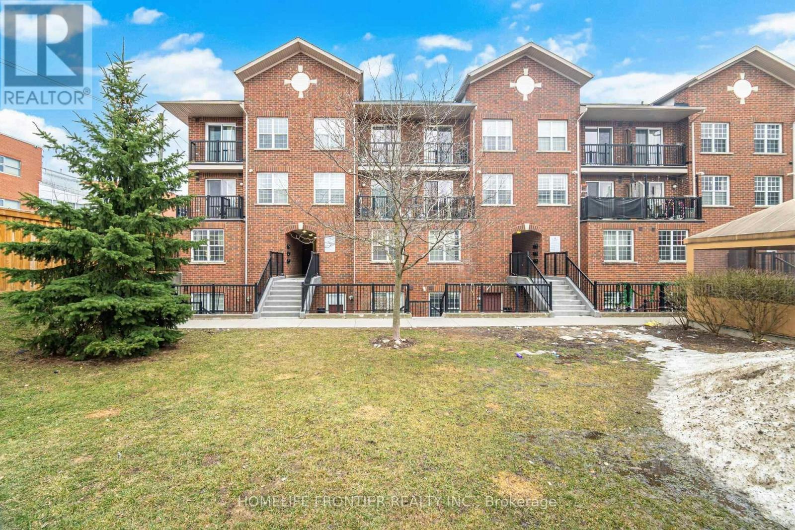 207-45 Strangford Lane, Toronto, ON, M1L 0E5