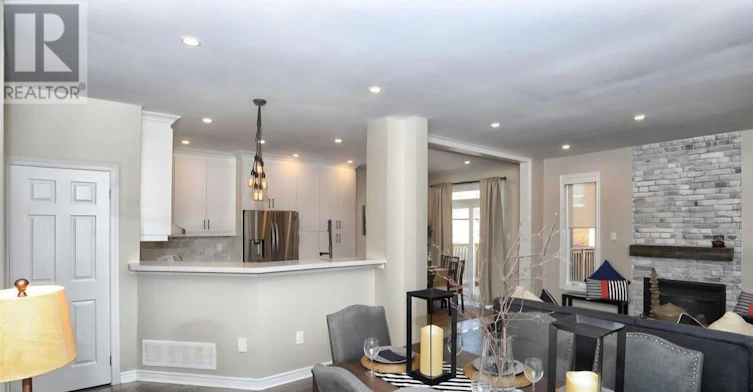 71 Pantomine Boulevard, Brampton, ON, L6Y 5N4 - 2
