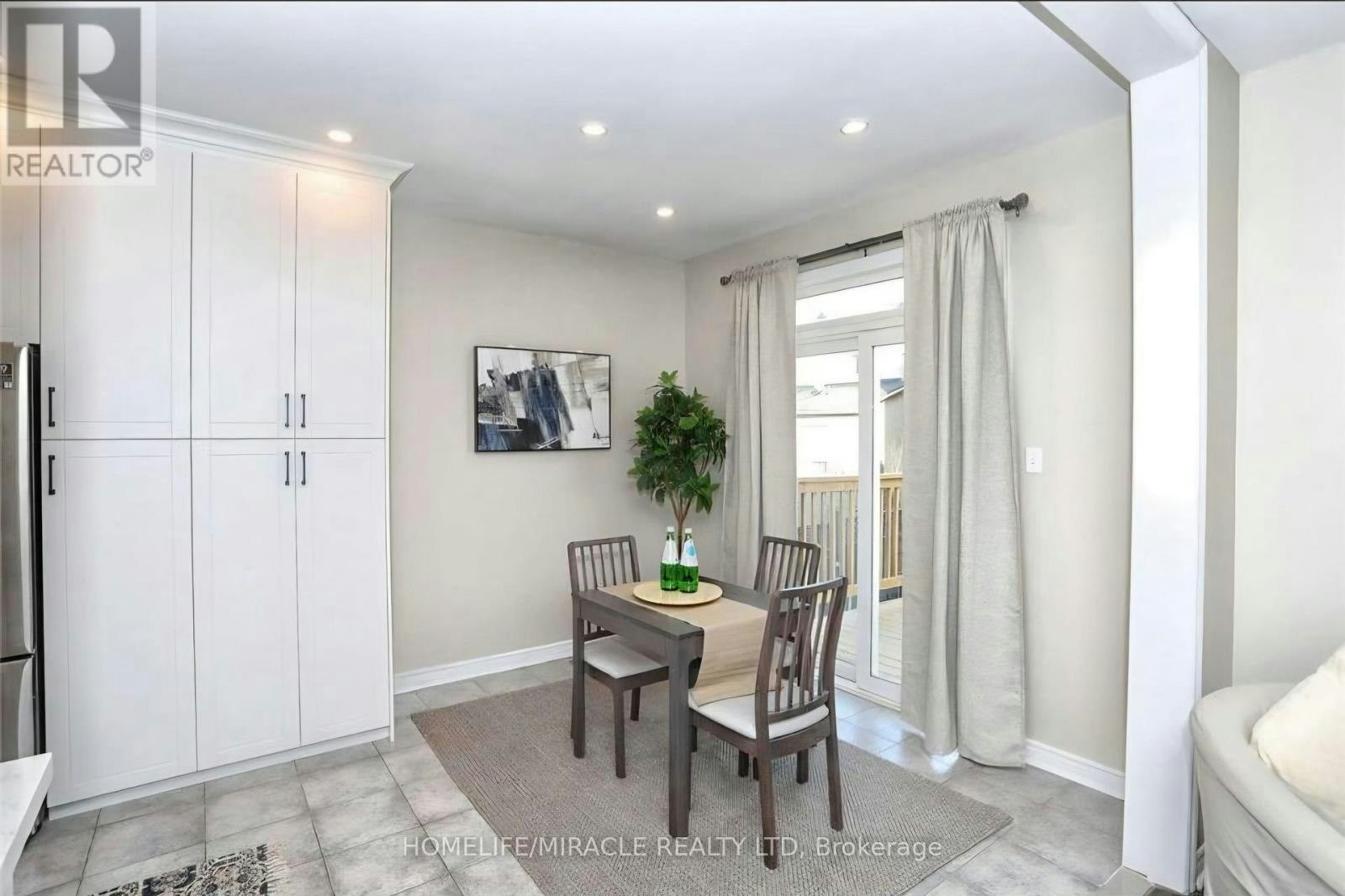 71 Pantomine Boulevard, Brampton, ON, L6Y 5N4 - 4