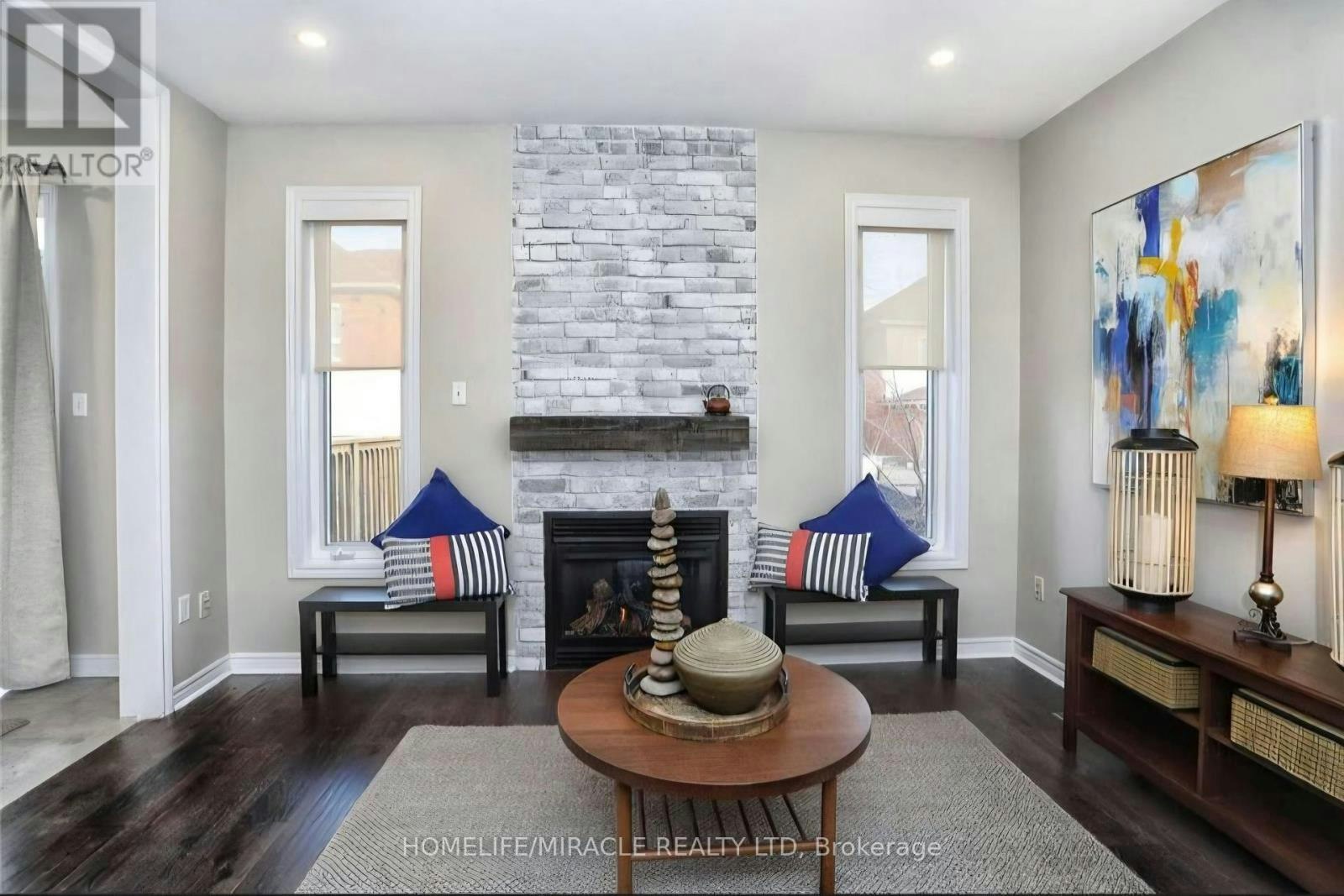 71 Pantomine Boulevard, Brampton, ON, L6Y 5N4 - 3