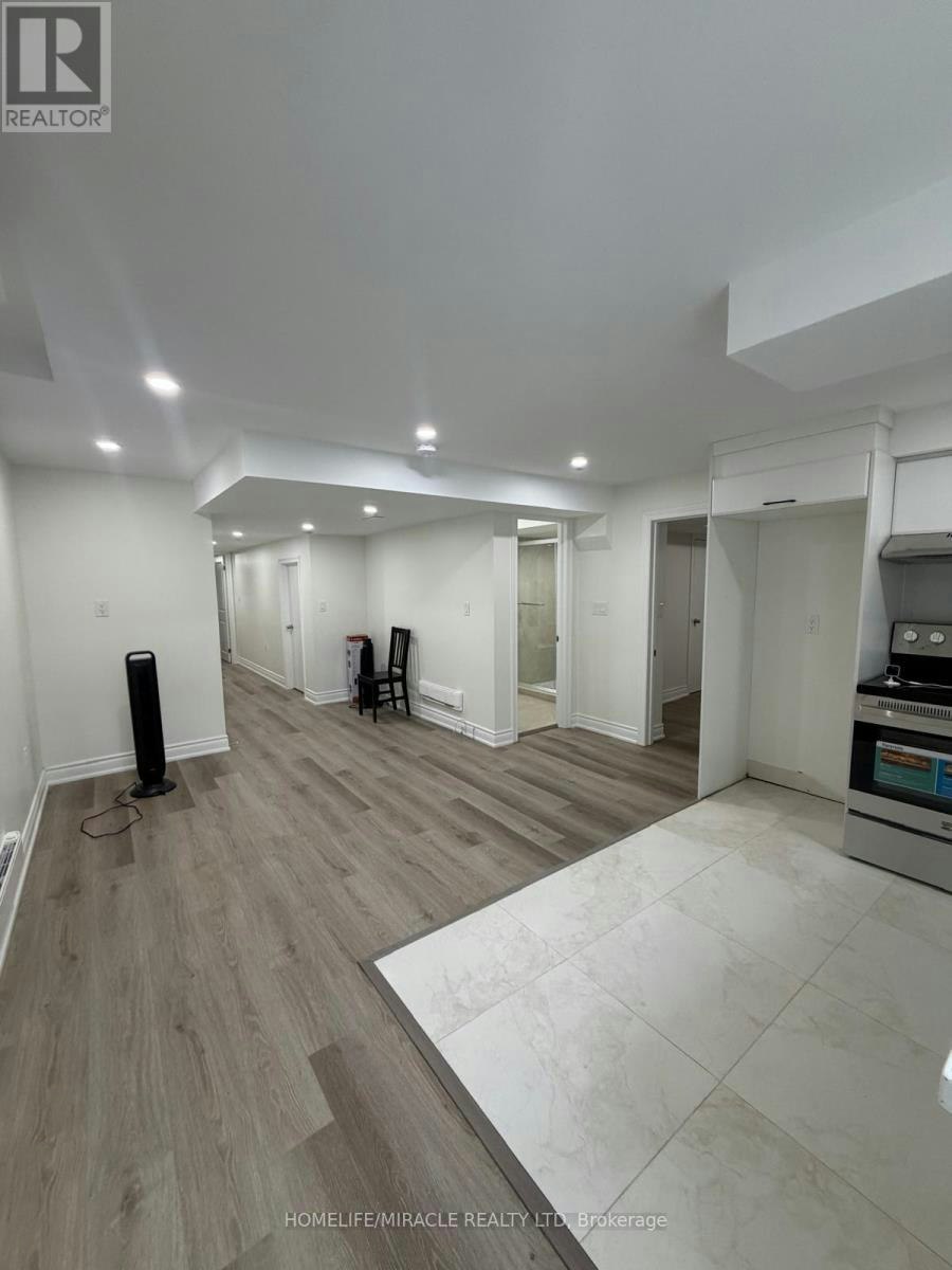BSMT-289 Fleetwood Drive, Oshawa, ON, L1K 3E8 - 10