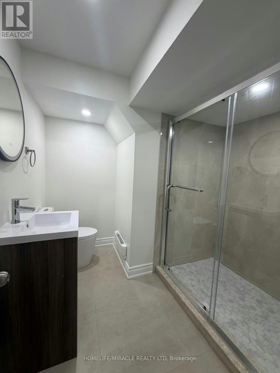 BSMT-289 Fleetwood Drive, Oshawa, ON, L1K 3E8 - 16