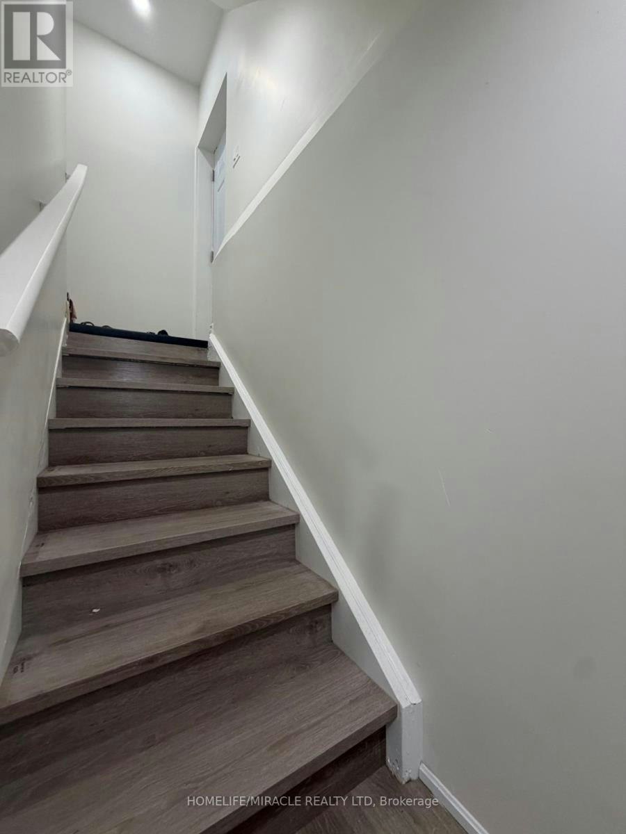 BSMT-289 Fleetwood Drive, Oshawa, ON, L1K 3E8 - 4