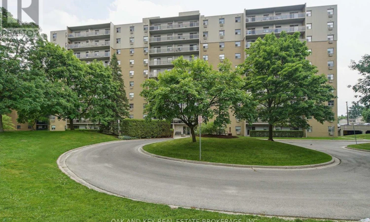 302-931 Wonderland Road S