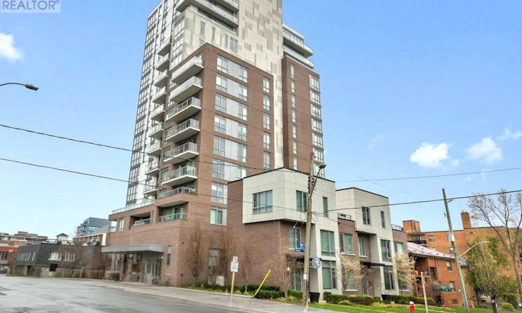 1102-8 Ann Street