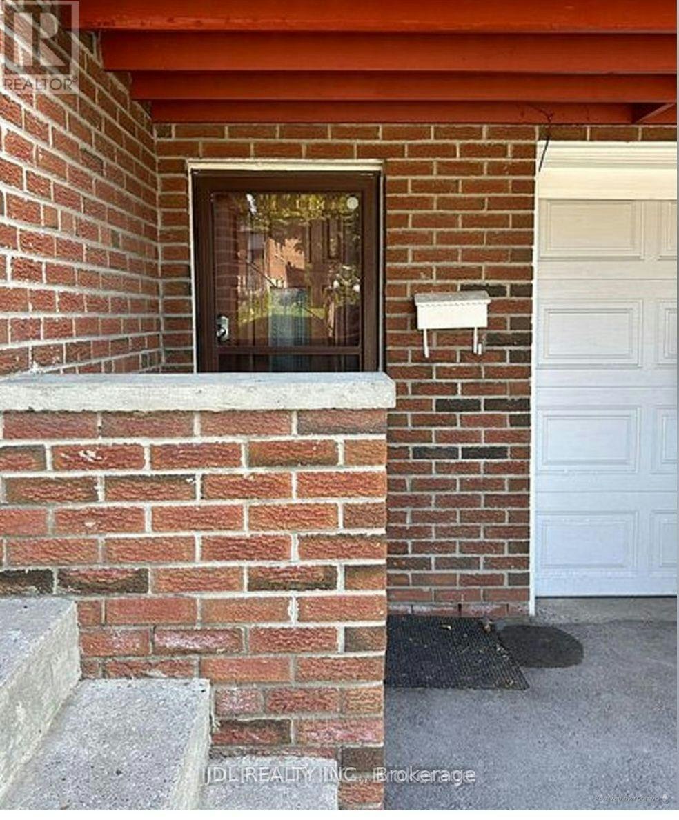 BEDROOM A BSMT-13 Pawnee Ave Avenue, Toronto, ON, M2H 3C6 - 4