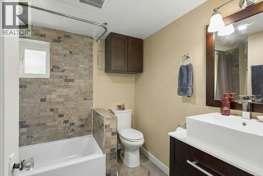 1255 E 23 Avenue, Vancouver, BC, V5V 1Z1 - 6