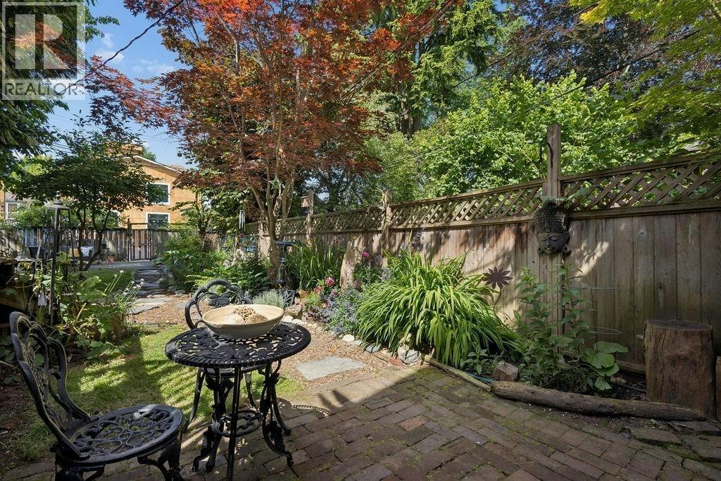 1255 E 23 Avenue, Vancouver, BC, V5V 1Z1
