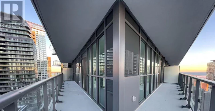 2004-38 Iannuzzi Street, Toronto, ON, M5V 0S2 - 11