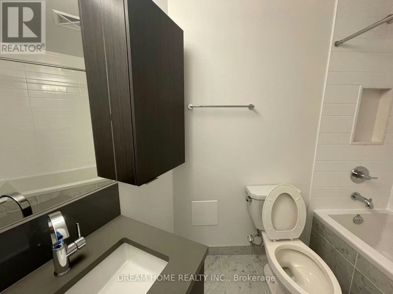 2004-38 Iannuzzi Street, Toronto, ON, M5V 0S2 - 7