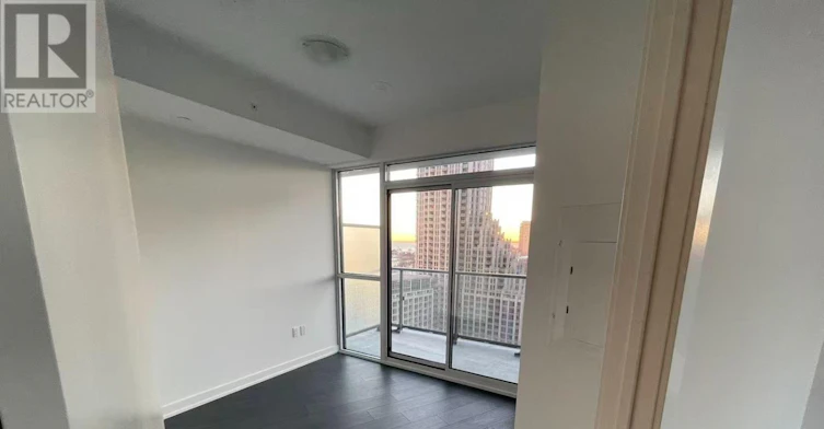 2004-38 Iannuzzi Street, Toronto, ON, M5V 0S2 - 4