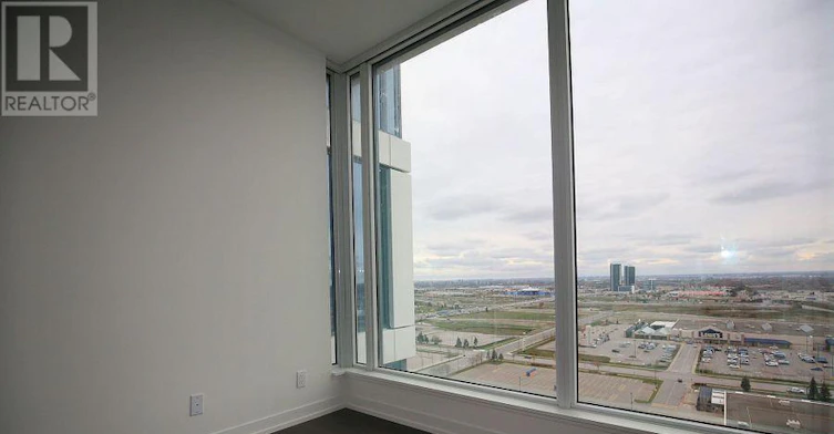 2010-5 Buttermill Avenue, Vaughan, ON, L4K 0J5 - 7