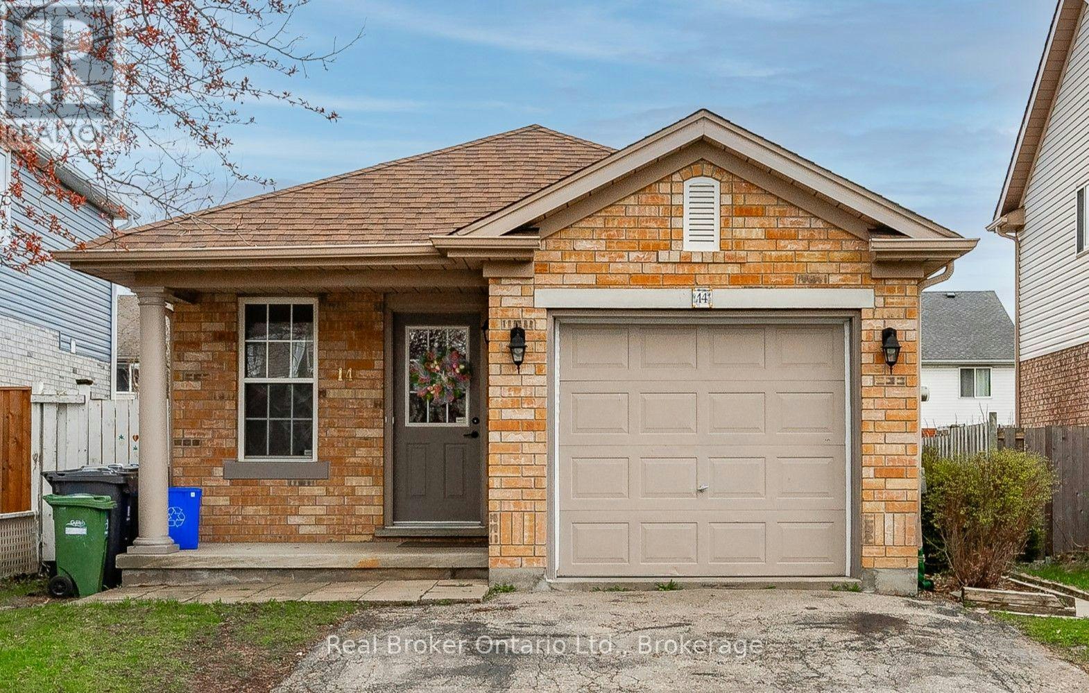 B-14 Southcreek Trail, Guelph, ON, N1G 4Y8