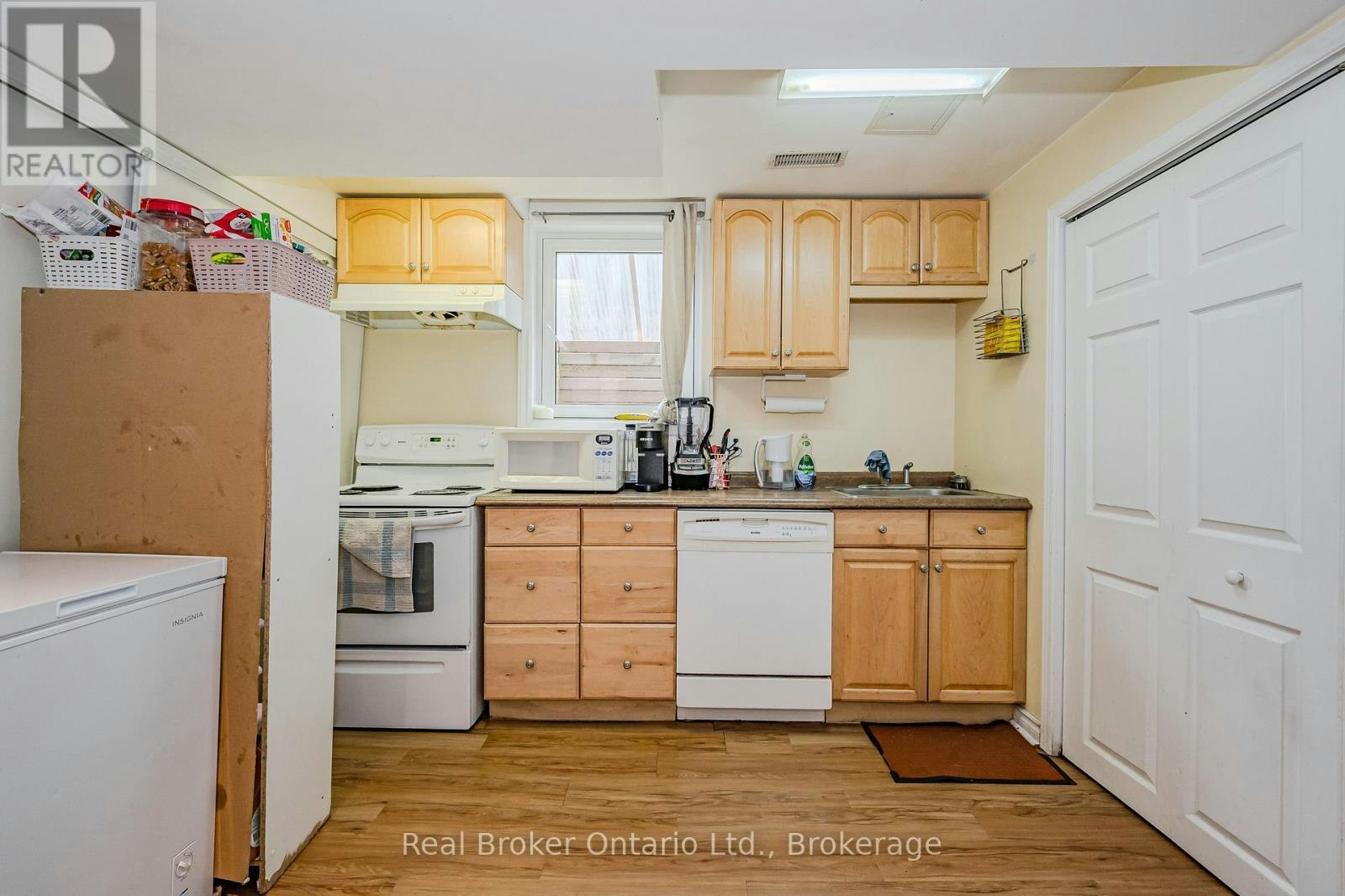 B-14 Southcreek Trail, Guelph, ON, N1G 4Y8 - 10
