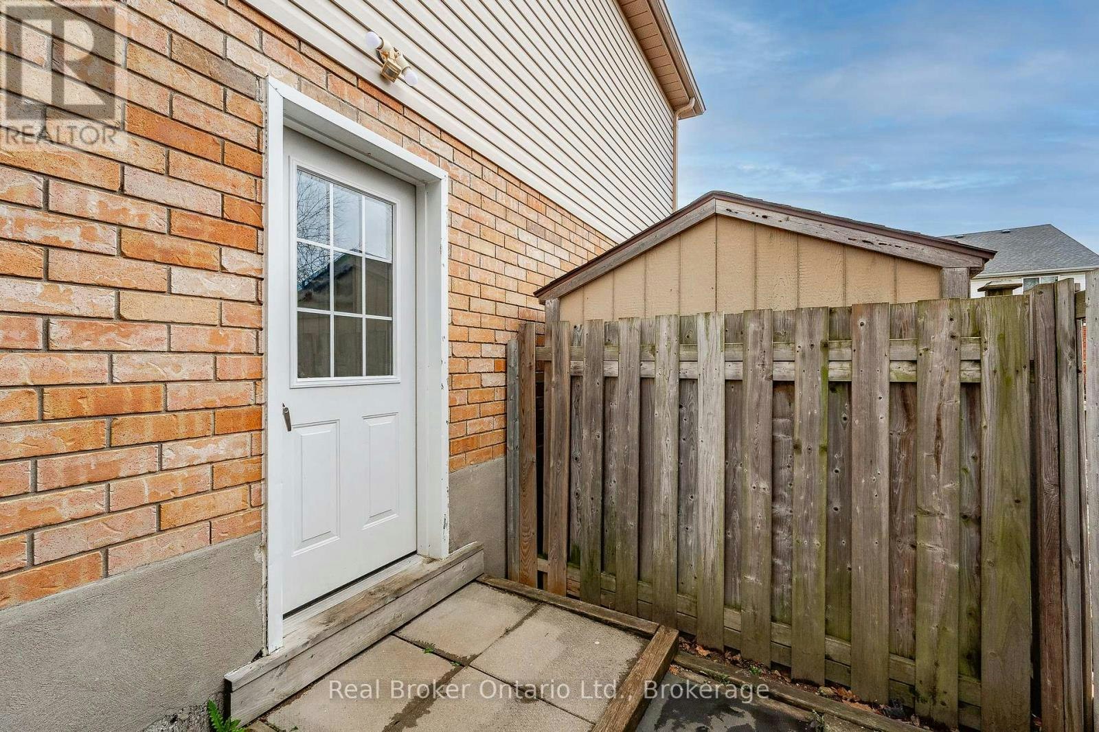 B-14 Southcreek Trail, Guelph, ON, N1G 4Y8 - 3