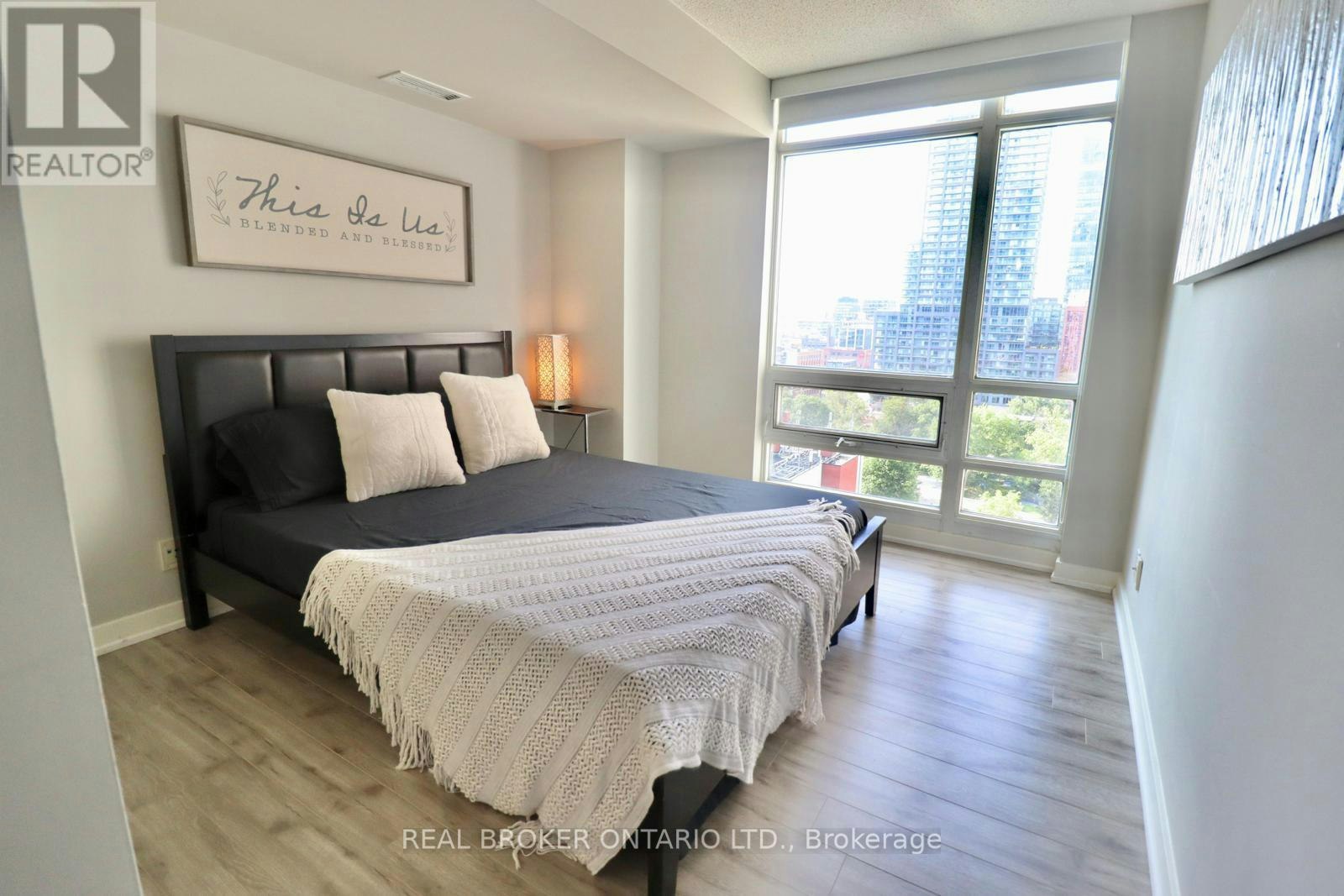 1902-381 Front Street, Toronto, ON, M5V 3R8 - 18