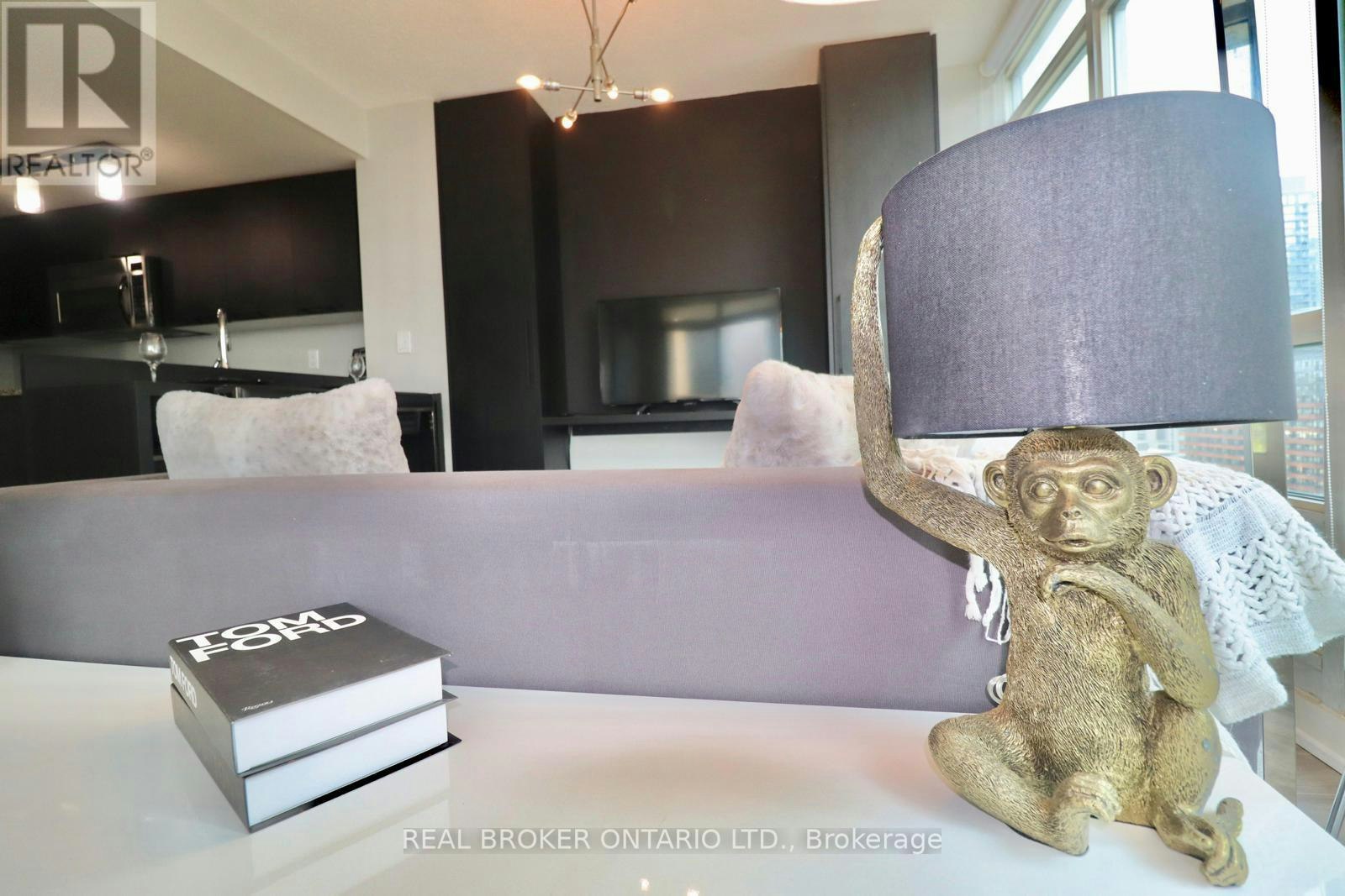 1902-381 Front Street, Toronto, ON, M5V 3R8 - 22