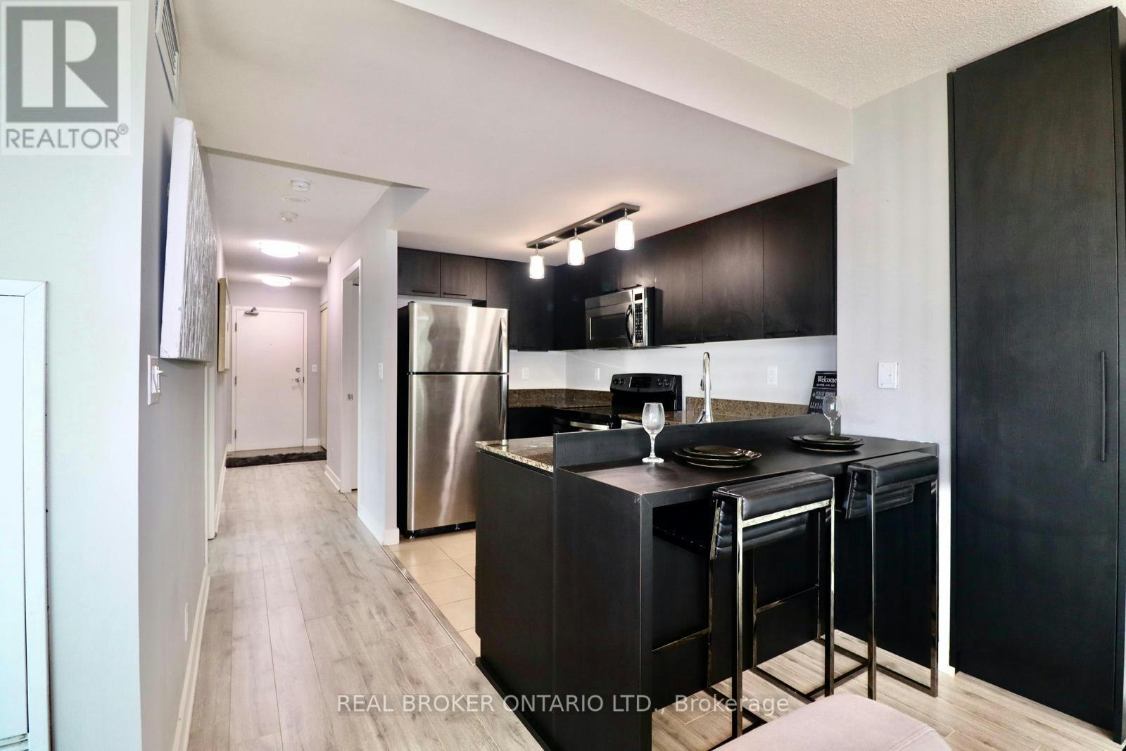 1902-381 Front Street, Toronto, ON, M5V 3R8 - 2