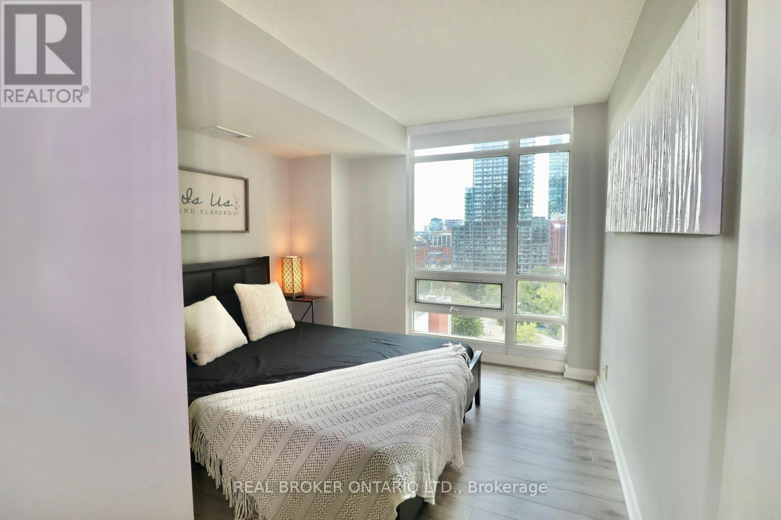1902-381 Front Street, Toronto, ON, M5V 3R8 - 4