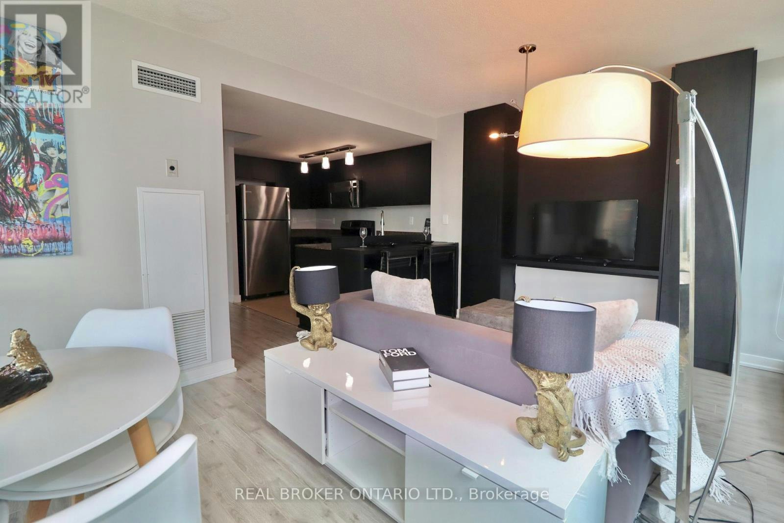 1902-381 Front Street, Toronto, ON, M5V 3R8 - 37