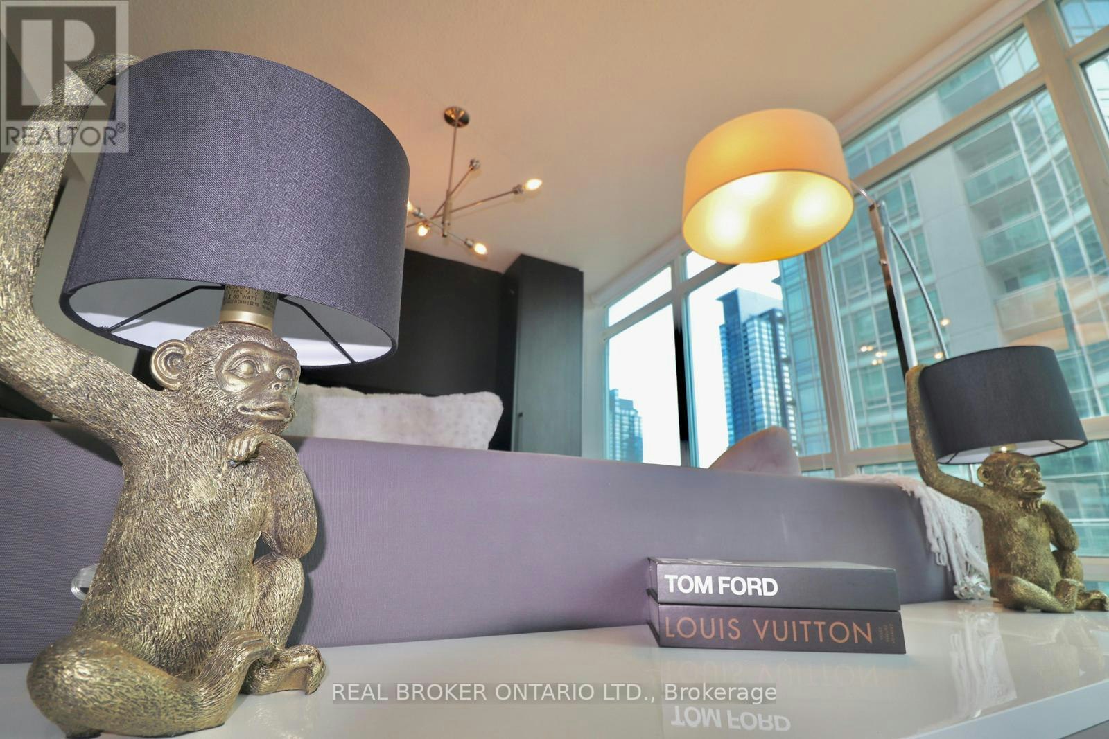 1902-381 Front Street, Toronto, ON, M5V 3R8 - 20