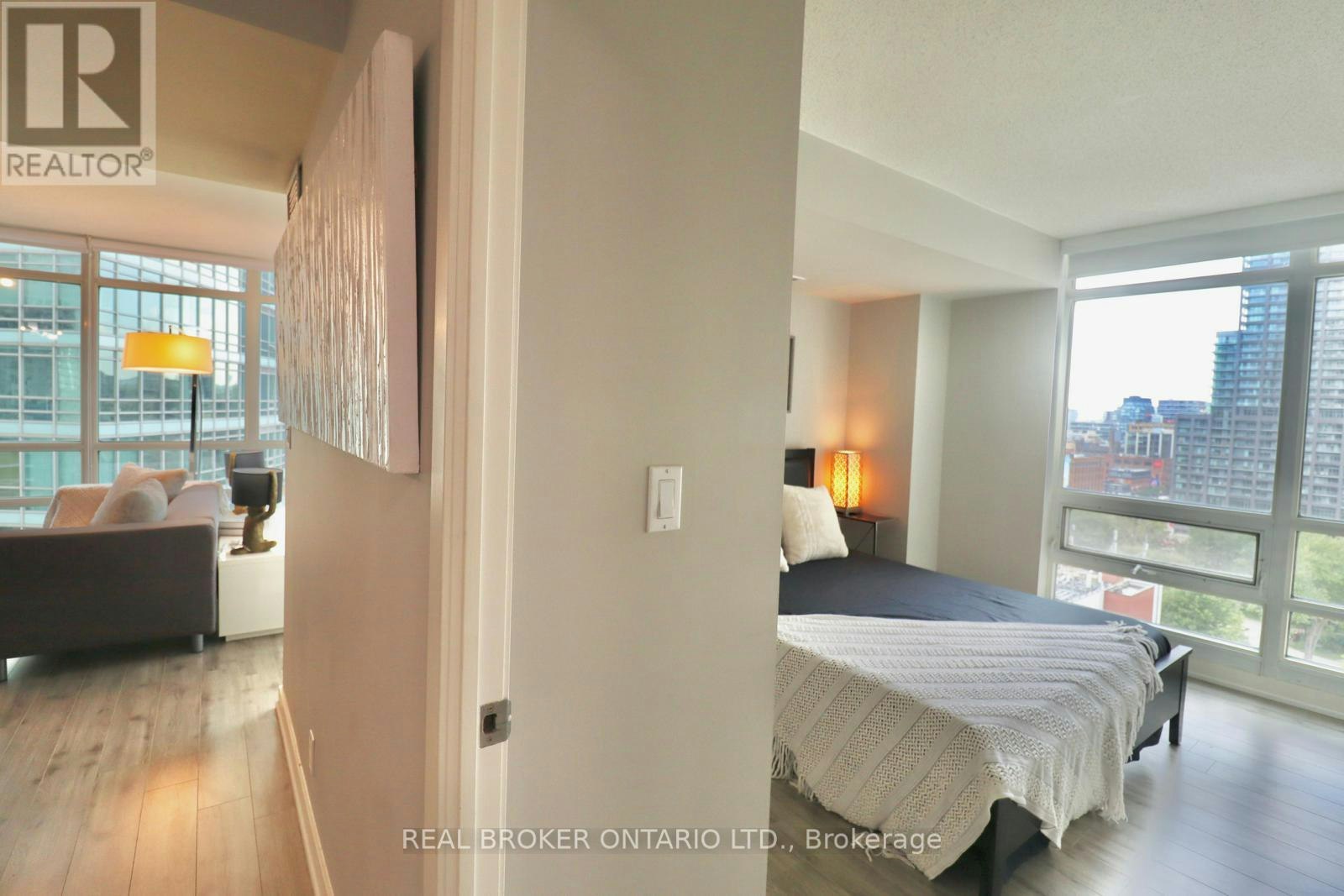 1902-381 Front Street, Toronto, ON, M5V 3R8 - 30