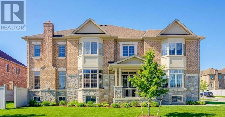 57 Tupling Street, Bradford West Gwillimbury, ON, L3Z 0W8