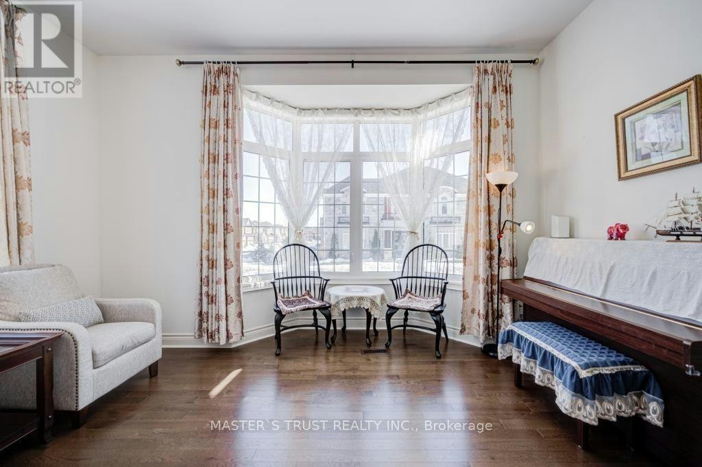 57 Tupling Street, Bradford West Gwillimbury, ON, L3Z 0W8 - 8