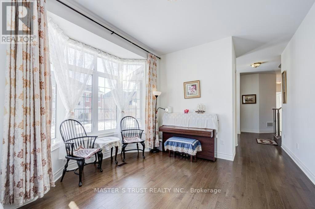 57 Tupling Street, Bradford West Gwillimbury, ON, L3Z 0W8 - 10