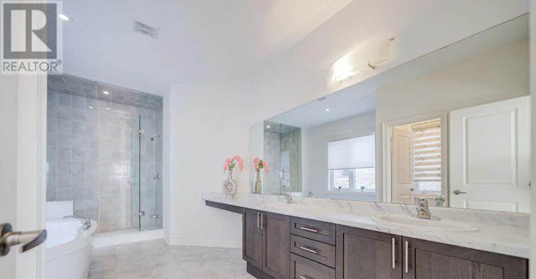 57 Tupling Street, Bradford West Gwillimbury, ON, L3Z 0W8 - 31