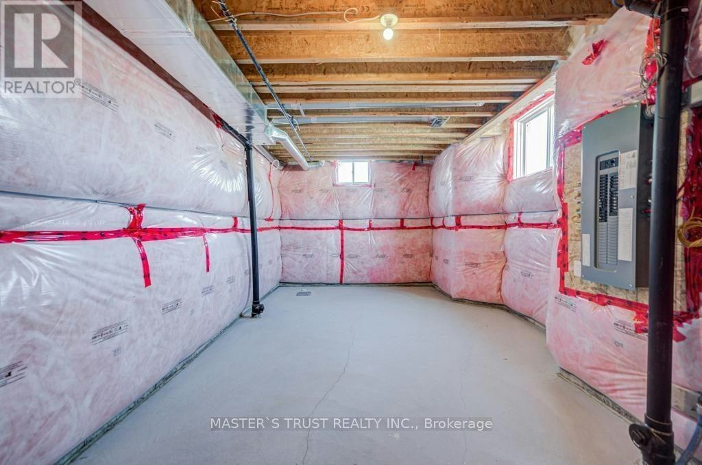57 Tupling Street, Bradford West Gwillimbury, ON, L3Z 0W8 - 47