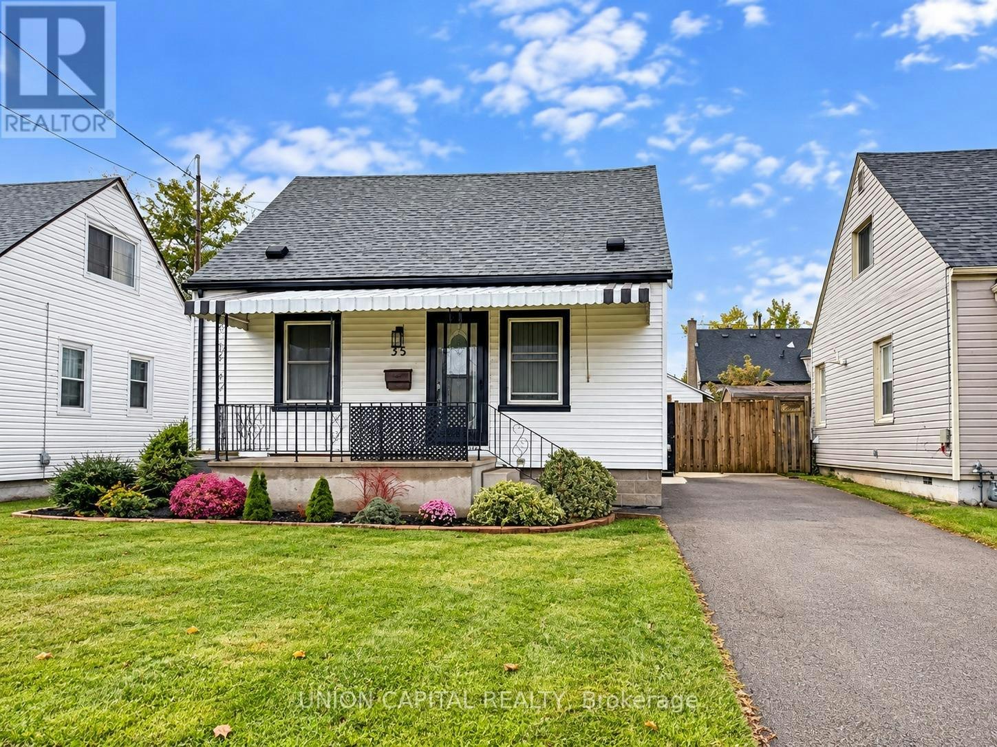 35 Normanhurst Avenue, Hamilton, ON, L8H 5M3